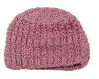 Růžová pletená čepice 