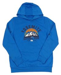 Modrá mikina s potiskem a kapucí 