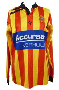 Pánský červeno-oranžový pruhovaný dres s číslem 