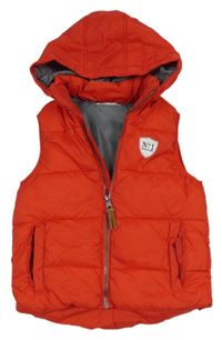 Červená šusťáková zateplená vesta s potiskem a kapucí H&M