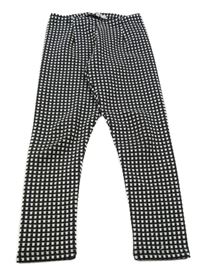 Čierno-biele kockované legíny M&S