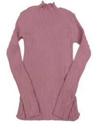 Ružový rebrovaný sveter s rolákom Tu