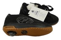 Nové - černé semišové koloboty HEELYS vel. 33