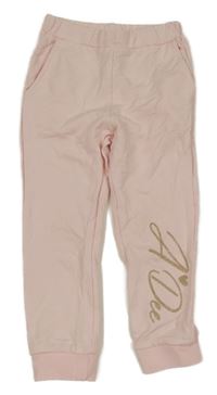 Svetloružové tepláky s nápisom