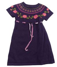 Fialové svetrové šaty s výšivkami zn. H&M
