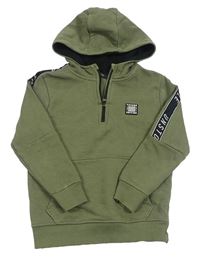Khaki mikina s nášivkou a kapucňou George