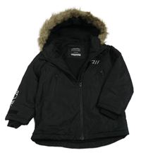 Čierna pruhovaná šušťáková zateplená bunda s kapucňou zn. Primark