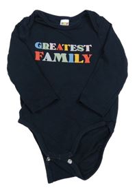 Tmavomodré body s nápisem Famy