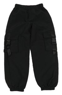 Čierne cargo cuff nohavice Shein