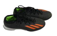 Tmavošedé koženkové sálovky s logem Adidas vel. 37