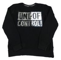 Čierna mikina s překlápěcími flitre s nápismi Chapter young