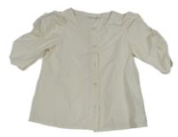 Bílá halenka name it.