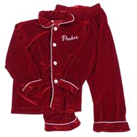 Červené sametové pyžamo s nápisem 