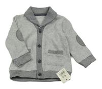 Nové - šedý propínací svetr s nášivkami George