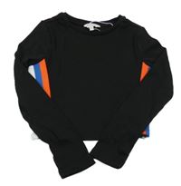 Černo-barevné žebrované crop triko s barevnými pruhy