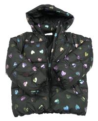 Černá šusťáková zimní bunda se srdíčky a kapucí H&M