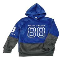 Tmavomodro/šedá plyšová teplá mikina s číslem a nápisem a kapucí