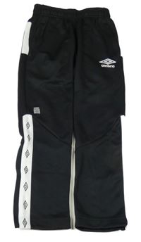 Černé sportovní tepláky s bílým pruhem a logem Umbro