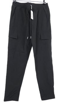 Nové - Pánské černé cargo šusťákové kalhoty s kapsami Exempt Society 