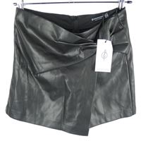 Nové - Dámska čierna koženková skort sukňa Stradivarius
