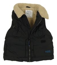 Černá šusťáková prošívaná zateplená vesta F&F