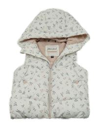 Bílá prošívaná šusťáková zateplená vesta s kytičkami a kapucí C&A