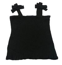 Čierny žabičkový crop top
