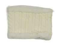 Bílý pletený zateplený nákrčník 