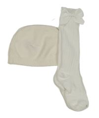 2set - smetanová čepice + bílé žebrované nadkolenky s mašľami