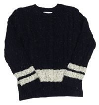 Tmavomodrý sveter s copánkovým vzorom a bielymi pruhmi M&S