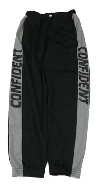 Černo-šedé tepláky s nápisem Shein