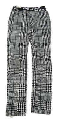 Čierno-biele kockované tregíny SHEIN