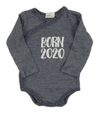 Tmavomodro-biele pruhované body s nápisom Topomini