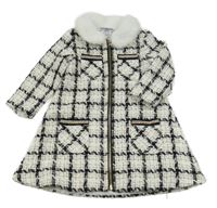 Bielo-čierno-zlatý kockovaný vzorovaný podšitý kabát s kamienkami a kožušinovým golierikom BLUE BERi