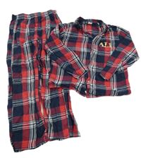 Tmavomodro-červeno-bílé kostkované pyžamo s nápisem 