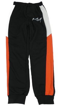 Černo-bílo-červené tepláky s nápisem 