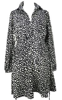 Dámské černo-bílé vzorované košilové petite šaty New Look 