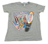 Šedé tričko se skateboardy