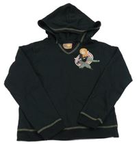 Čierna mikina s potlačou a kapucňou