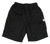 Čierne cargo kraťasy s nášivkou