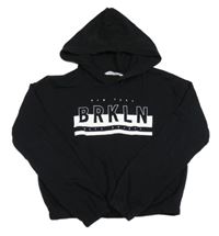 Čierna crop mikina s nápismi a kapucňou H&M