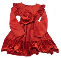 Červené sametové šaty s kamínky a volánky