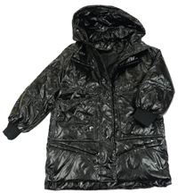Černá lesklá šusťáková zimní parka s kapucí