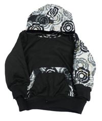 Černá mikina s bílo-černým rukávem a kapucí 