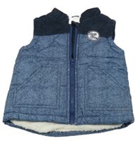 Tmavomodrá vzorovaná šušťáková zateplená vesta s nášivkou M&Co.