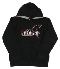 Čierna mikina s pumou a nápisom a kapucňou