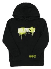 Černá mikina s nápisem a kapucí George