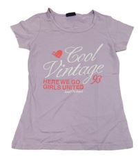 Lila tričko s nápisom CrashOne