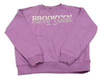 Fialová mikina s nápisom