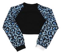 Čierno-modré crop tričko s leopardími rukávy shein